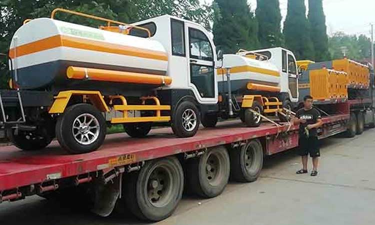 小型環(huán)衛(wèi)高壓清洗車(chē)