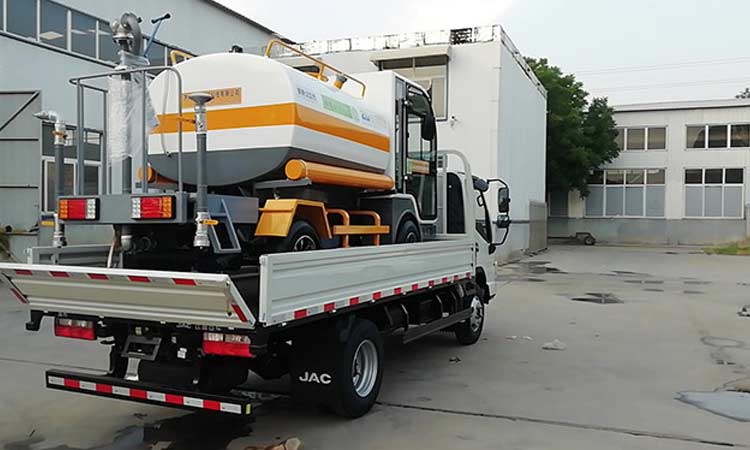 百易純電動(dòng)灑水車品牌配件,功能齊全