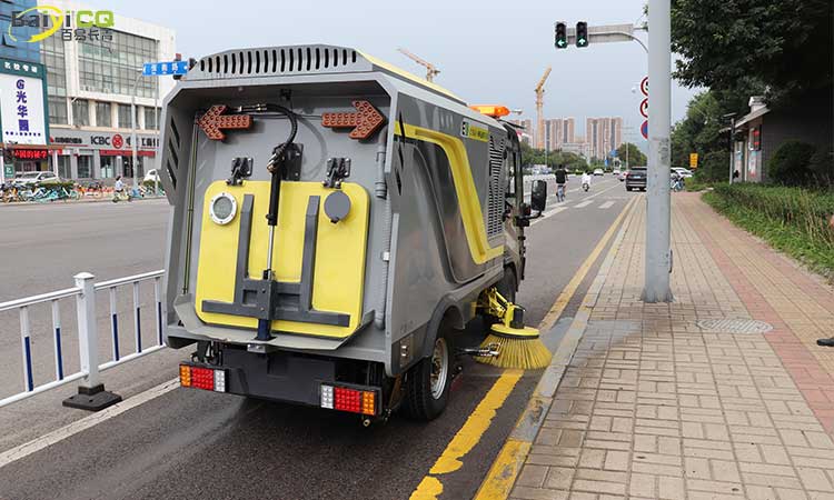純電動小型洗掃車 純電動小型環(huán)衛(wèi)洗掃車