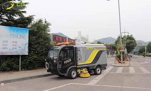 純電動小型洗掃車有什么優(yōu)勢？