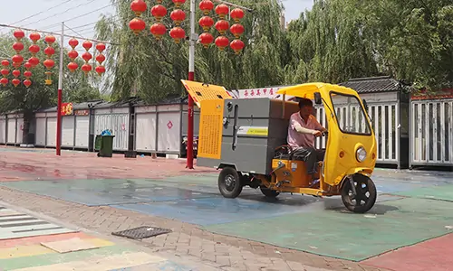 小型三輪高壓清洗車步行街，高壓沖洗作業(yè)實操