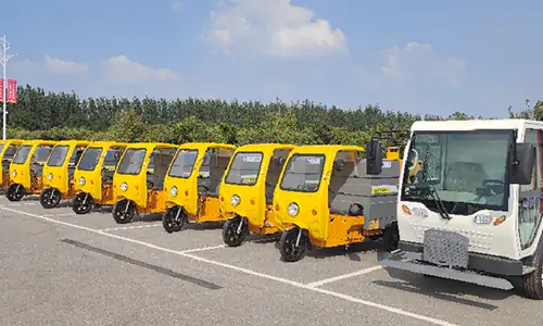 發(fā)往某環(huán)衛(wèi)公司的高壓清洗車已經(jīng)到達客戶指定地點