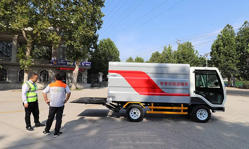 純電動(dòng)分類垃圾清運(yùn)車，小區(qū)垃圾分類轉(zhuǎn)運(yùn)好幫手