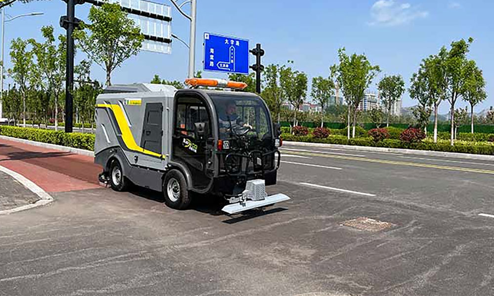 道路污染深度清潔車--深度清潔，多領(lǐng)域、多區(qū)域路面保潔、衛(wèi)生治理！