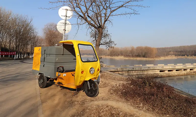 人行道、輔道灰塵清理費時費力？了解一下這款小型高壓沖洗車！簡單好用，上手快！