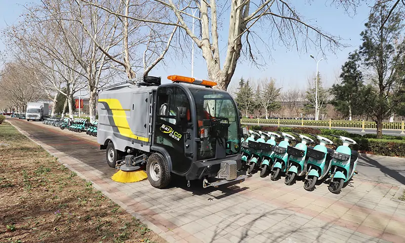 純電動，低噪音，零排放！洗、掃、沖三合一多功能純電動洗掃車的魅力到底在哪？