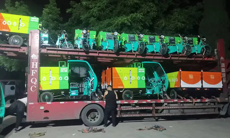 多功能高壓清洗車發(fā)貨深圳！助力深圳環(huán)衛(wèi)美好生活環(huán)境！