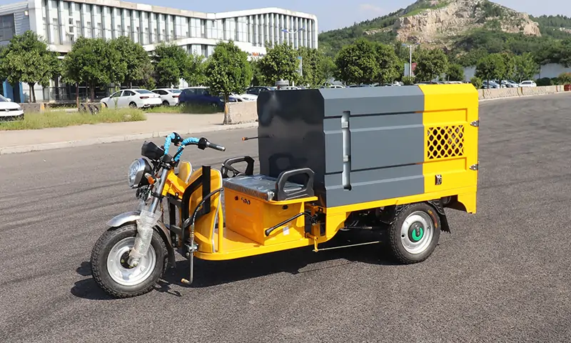 多功能高壓沖洗車，新年區(qū)域衛(wèi)生全搞定！商業(yè)街道衛(wèi)生治理有妙招！