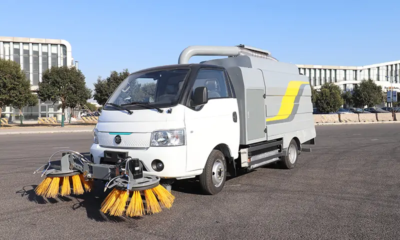 四輪樹葉收集車：解決落葉難題，引領環(huán)保革命