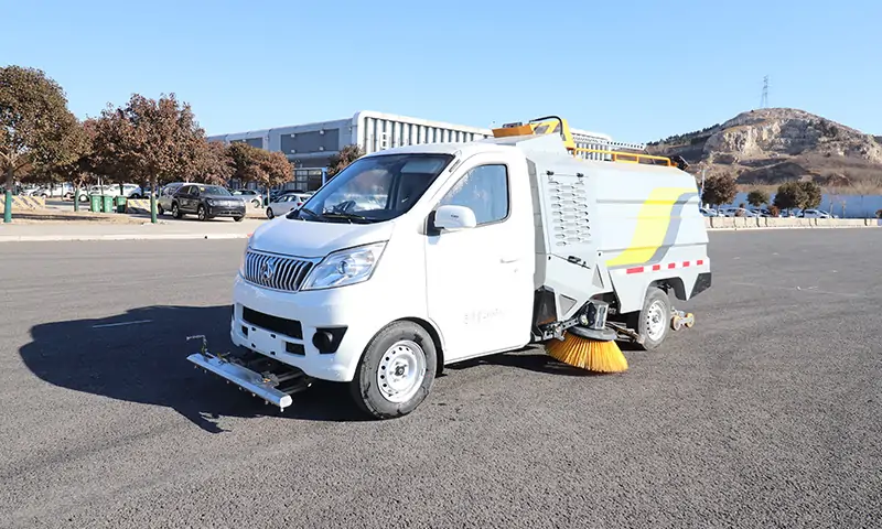 新能源純電動洗掃車助力市政衛(wèi)生建設