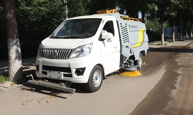 新能源純電動洗掃車助力市政衛(wèi)生建設