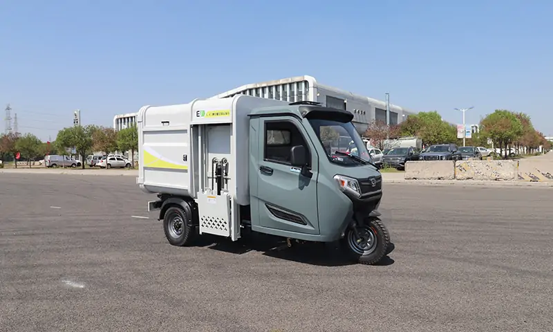 電動(dòng)垃圾車 掛桶垃圾車 三輪垃圾車 小型垃圾車 自卸垃圾車