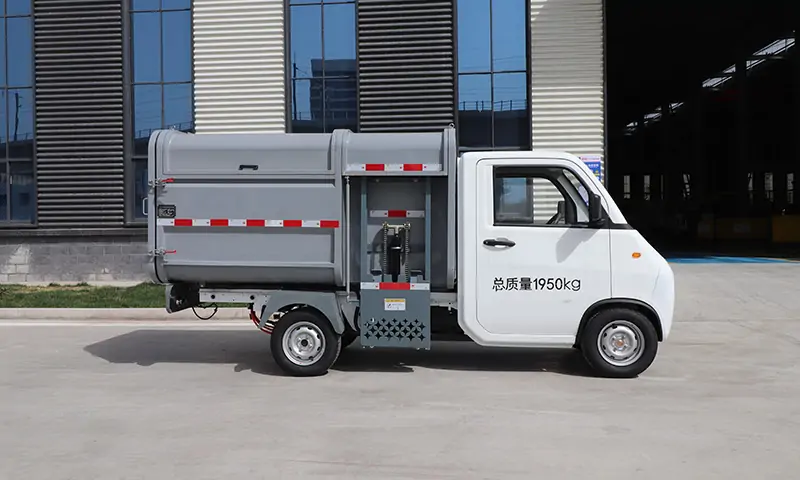 高效環(huán)保的理想選擇——新能源側(cè)裝式垃圾清運(yùn)車全面解析