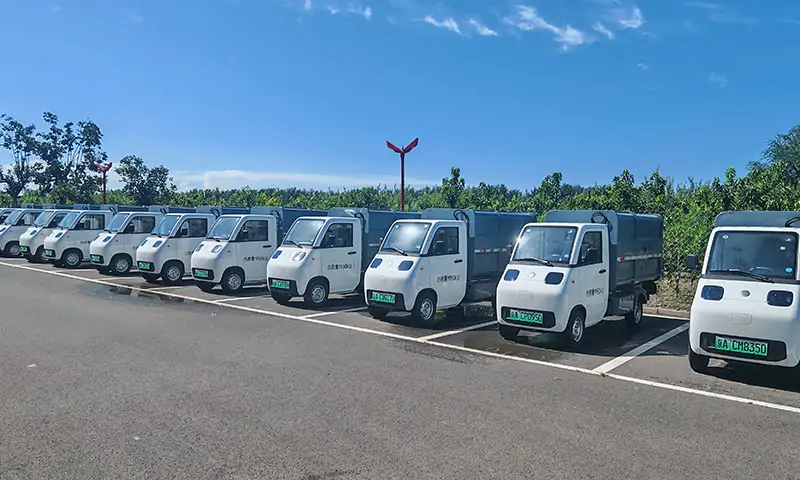 新能源側(cè)裝垃圾車到貨北京 助力首都城市環(huán)境衛(wèi)生建設(shè)