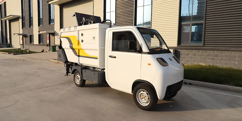 純電動(dòng)后裝式垃圾車，后裝式垃圾車，垃圾車，電動(dòng)垃圾車